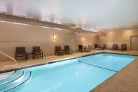 Hampton Inn & Suites Exeter - Pool