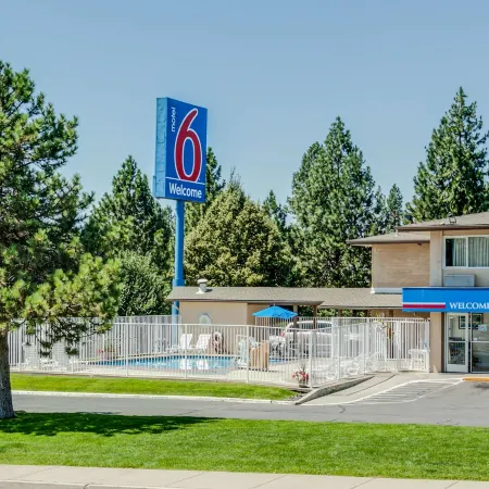 Motel 6 Spokane, WA - West