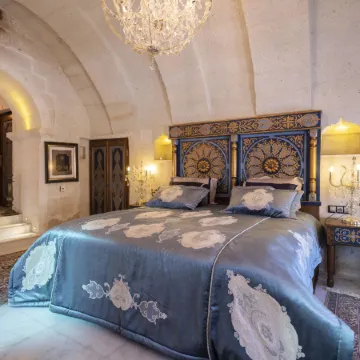 Elika Cave Suites