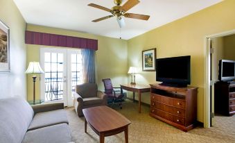 La Quinta Inn & Suites by Wyndham Marble Falls