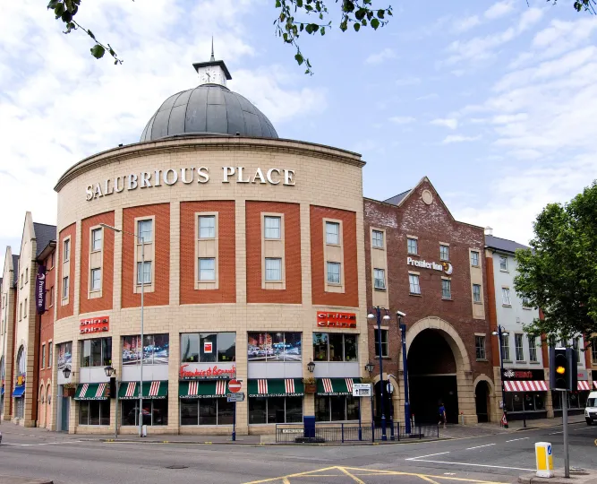 斯旺西城市中心普瑞米爾飯店