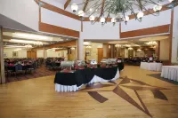 Inn of the Hills Hotel and Conference Center - breakfast