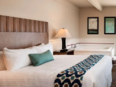 Cambria Landing Inn and Suites Hotels in Cambria