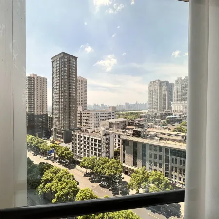 Wusu Design Guesthouse (Wu Yi Square IFS International Financial Center)