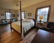Applebutter Inn Hotels in Butler County