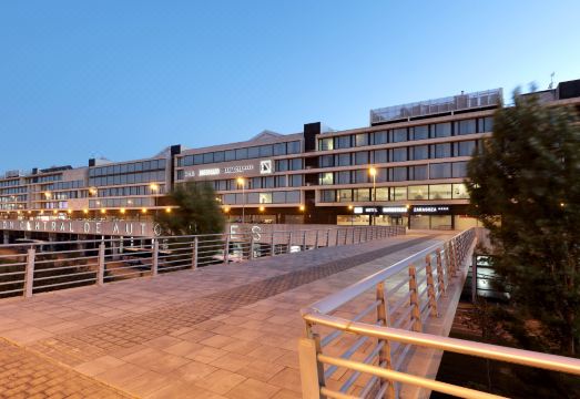 사라고사 호텔 내부 전경