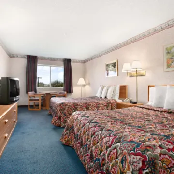 Days Inn by Wyndham Phoenix North Hotels near Deer Valley