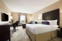 PRAIRIE CREST CALGARY AIRPORT by IHG
