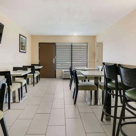 Quality Inn & Suites Mt Chalet