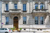 La Maison Mulato Các khách sạn ở Saint-Michel-de-Fronsac