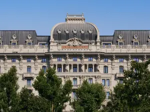 โรงแรมเอ็กเซลซิเออร์ กัลเลีย อะลักเชอรี่คอลเลกชั่นโฮเทล มิลาน