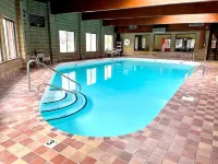 Beartooth Hideaway Inn & Cabins - Pools