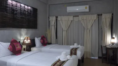 Baan Khung Thara - Ayutthaya Hotel di Ban Pom