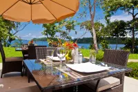 Bocas del Mar Hotels in Estero de la Montana