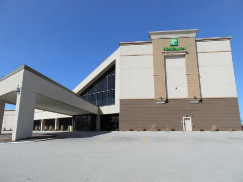 Holiday Inn Bloomington - Normal by IHG - piscina