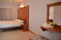 Chao Phraya Home Hotels in Phayuha Khiri