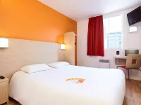 Premiere Classe Montelimar - les Tourettes Hotels in Drome