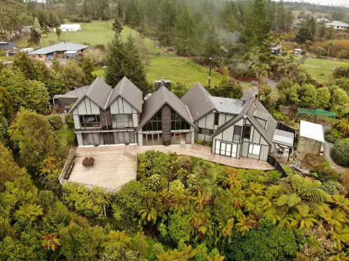 Rimu Lodge Hotels in Ruatapu