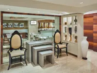 Hotel Bawa Continental Hoteles cerca de ISKCON - Sociedad Internacional para la Conciencia de Krishna