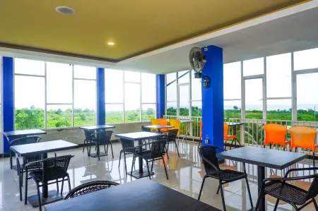 Love in Hotel and Resort Отели в г. Jepara Regency