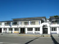 Beach Street Inn and Suites