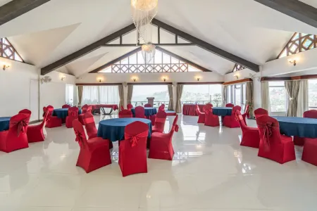 Summit Lillium Hotel & Spa