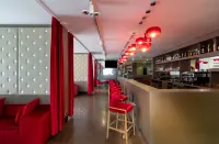 Radisson Blu Hotel N'Djamena - Bares