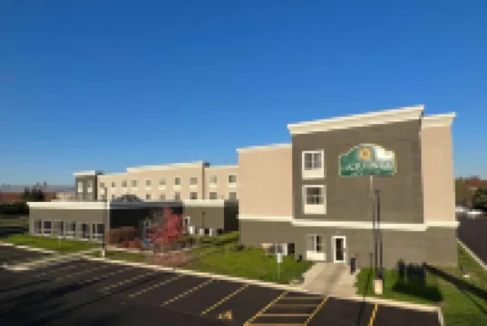 La Quinta Inn & Suites by Wyndham Oshawa