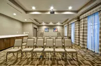 Homewood Suites by Hilton Cincinnati/West Chester - Pysäköinti