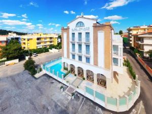 Residence Hotel Alba Palace