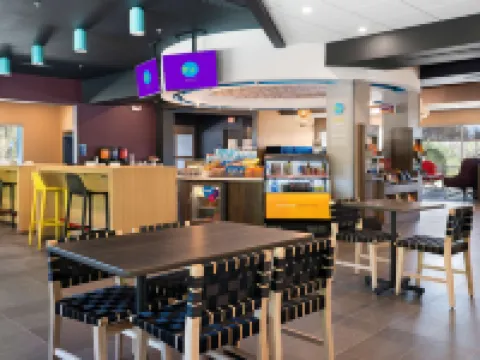 Tru by Hilton Cartersville Hotels in Cartersville