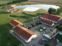 Sport- & Vital-Resort Neuer Hennings Hof - LANGER Hotel Betriebs GmbH Hotels in der Nähe von Schloss Sigrön