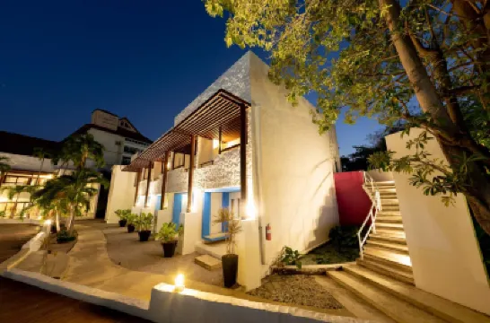 Kochira Hotels near Wat Khao Krailas