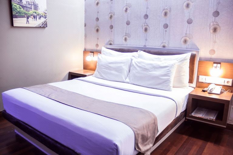 Hero Hotel Ambon - Housity
