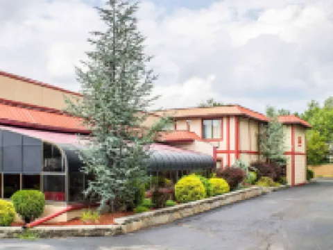 Econo Lodge Scranton Near Montage Mountain Hotels in Scranton