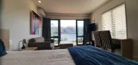 The Moorings Motel and Apartments