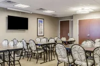 Comfort Inn & Suites Avera Southwest