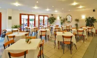 Paloma Garden Hotel Hotels in Minoa Pediada