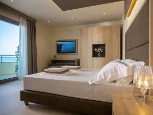 Palace Lido Hotel & Suites