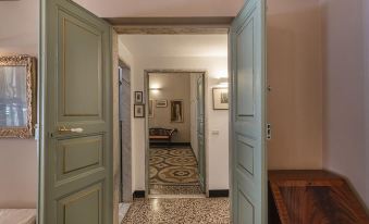 Fancy Apartment in Palazzo Grimaldi by Wonderful Italy