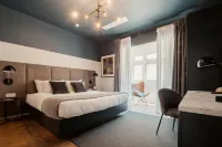 The Barrister Hotel - balcony