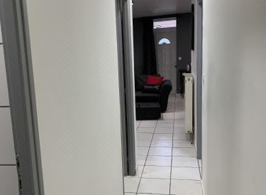 Très Bel Appartement Cosy Proche de la Gare et de l'hôpital - Immommer - Housity
