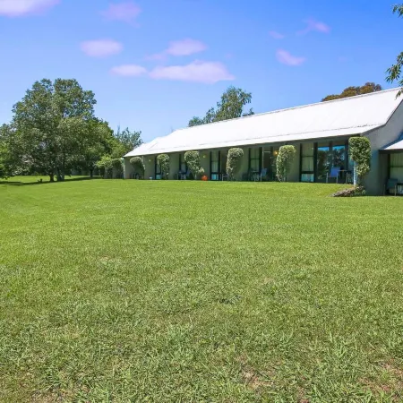 Briars Country Lodge