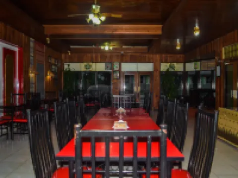 因陀羅託拉雅酒店 北托拉查縣酒店