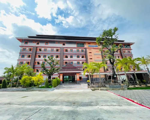 Ruean Khun Lek Kansini Hotel Hotels in Phanat Nikhom