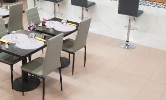 Auberge de La Licorne eu - Housity