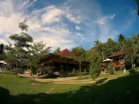 Langkisau Resort Hotel & Restaurant Syariah Hotels in Salido