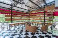 RedDoorz Plus Syariah at Lotus Hotel Bojonegoro Hotels in Bojonegoro