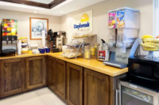 Days Inn by Wyndham Dahlonega University Area