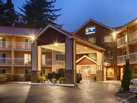 Best Western Plus Landmark Inn